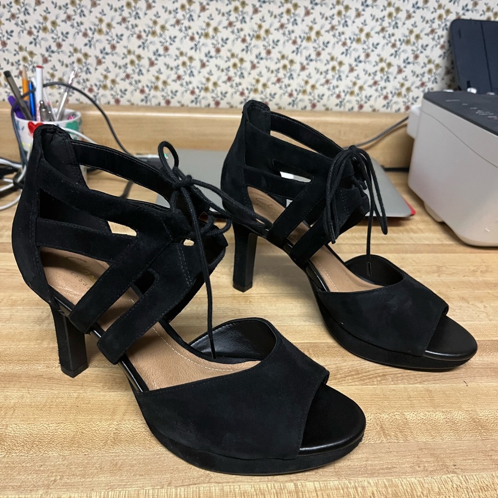Clarks heels